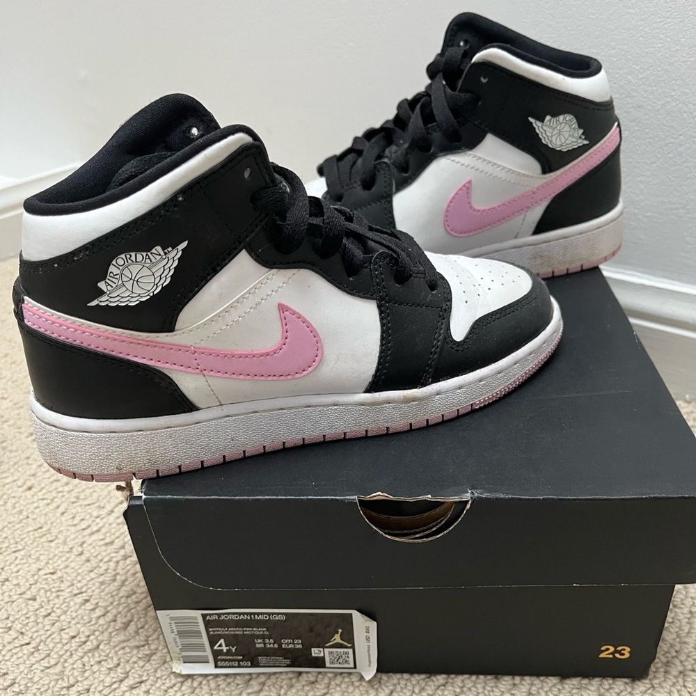 Air Jordan 1